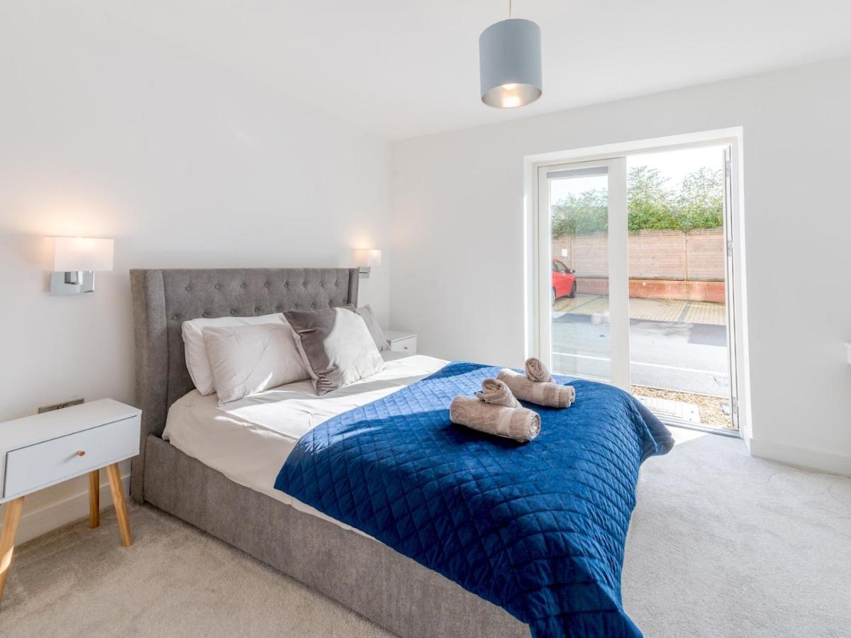 Pass The Keys Contemporary Apartment With Secure Parking 슈루즈버리 외부 사진